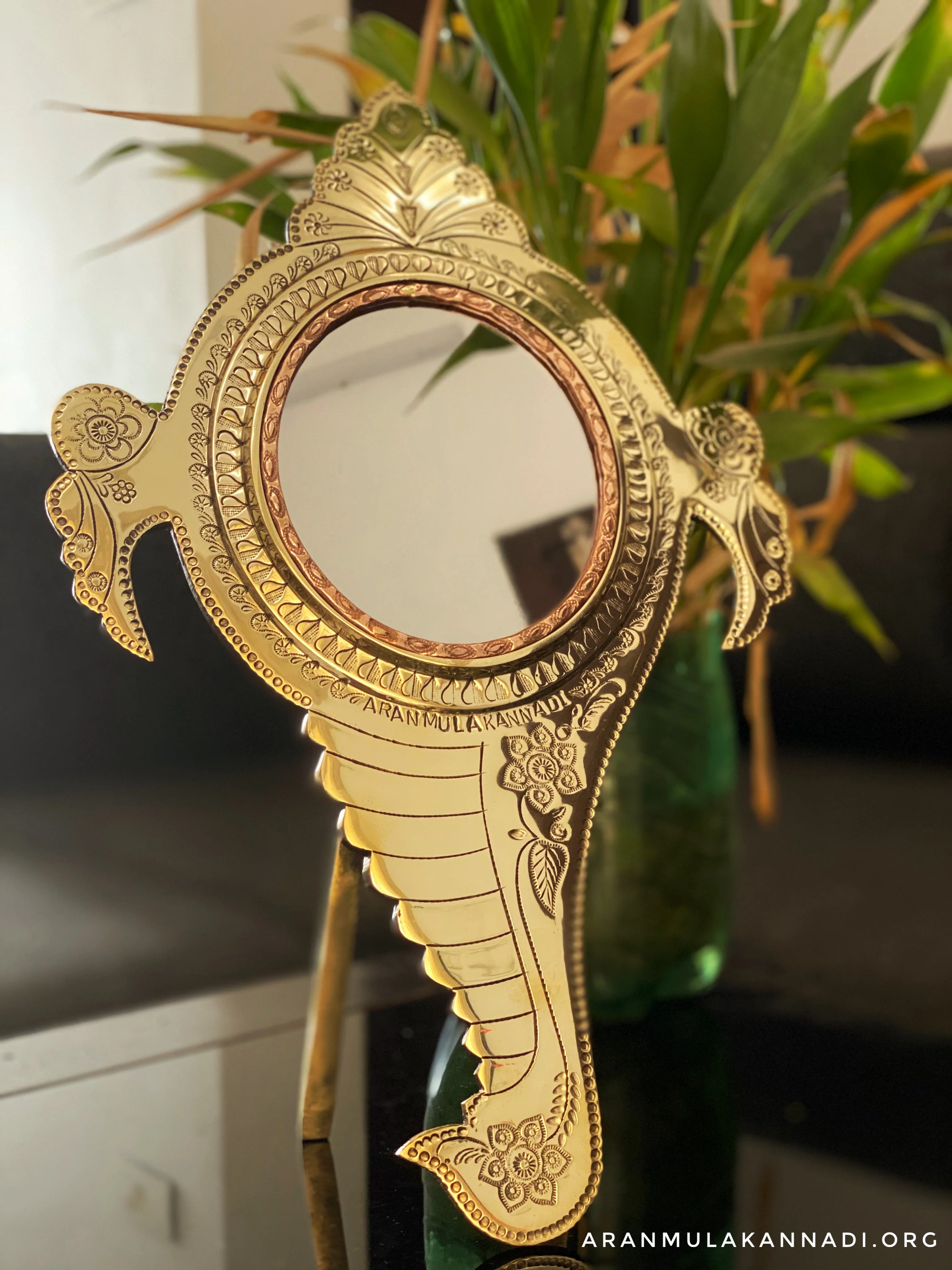 Aranmula Kannadi AMS2112
