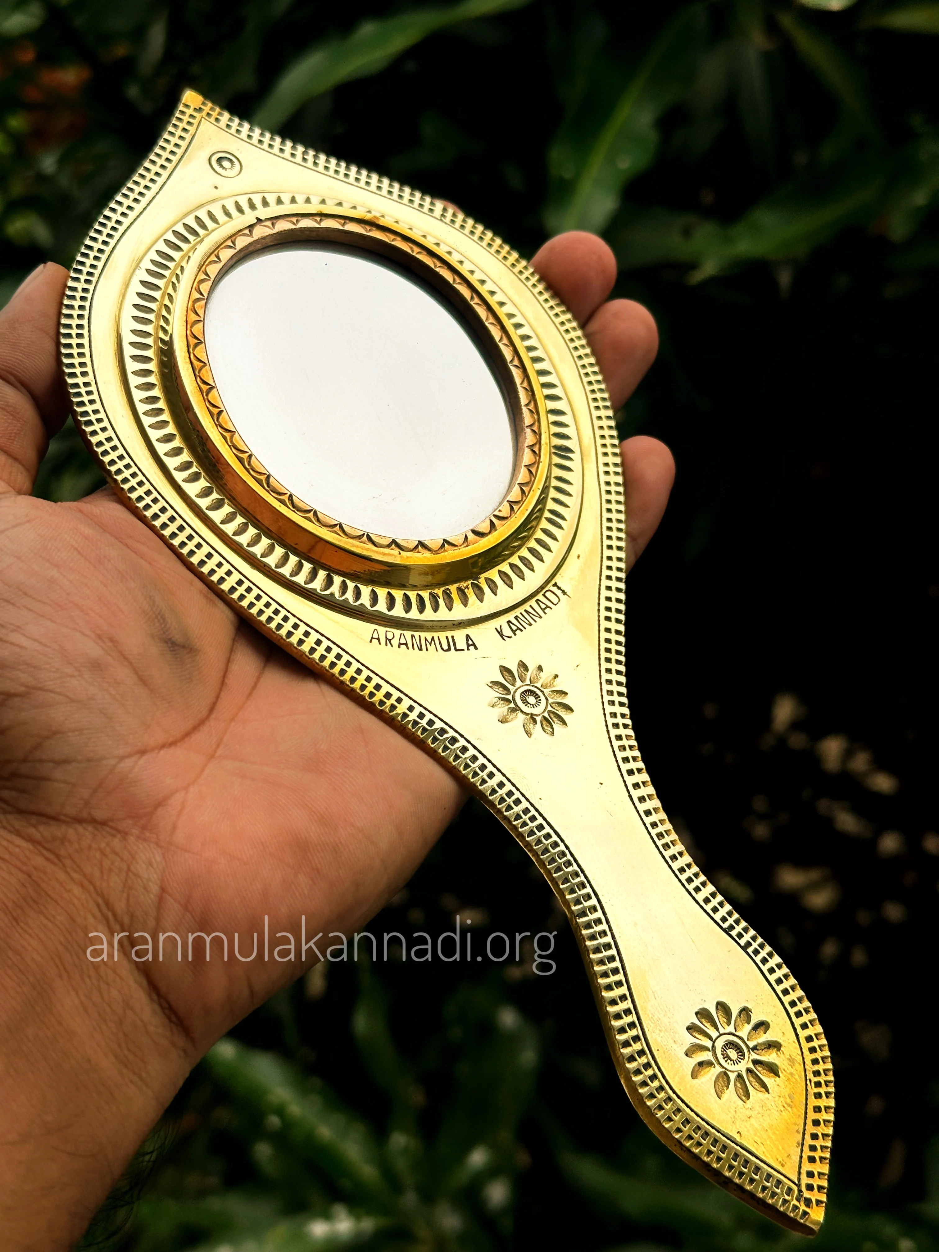 Aranmula Kannadi AM12208